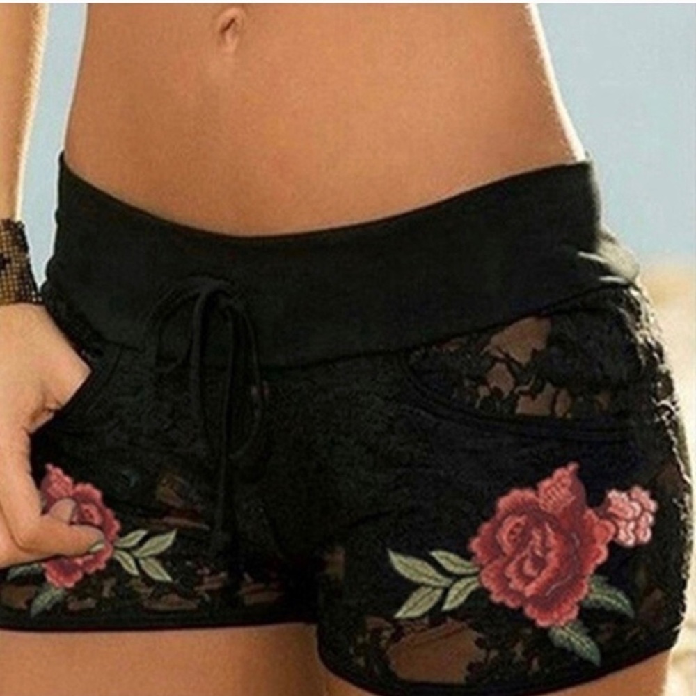 HOT PANTS BACK IN STOCK‼️‼️‼️